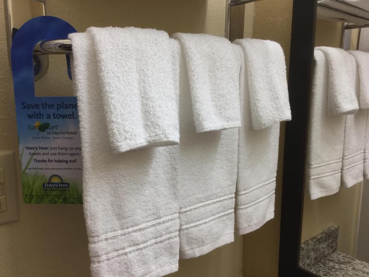 Days Inn By Wyndham Lexington-Columbia Ngoại thất bức ảnh